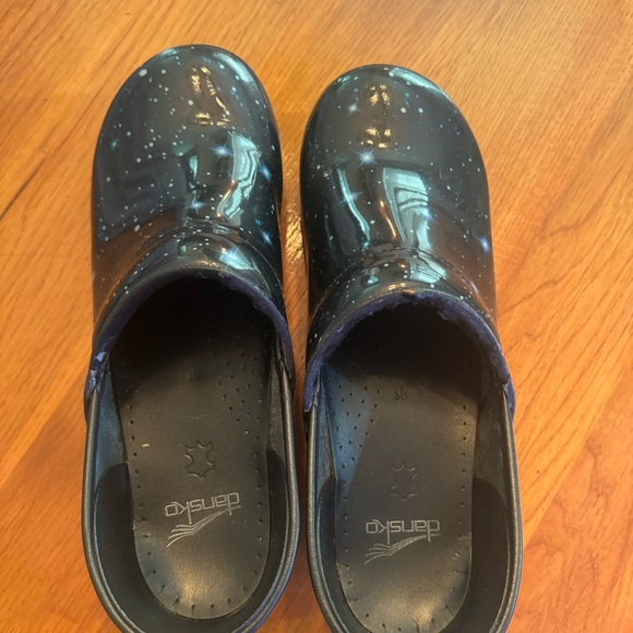 Dansko size 41 awesome starlight cute comfy shoes. Little wear - Picture 8 of 9